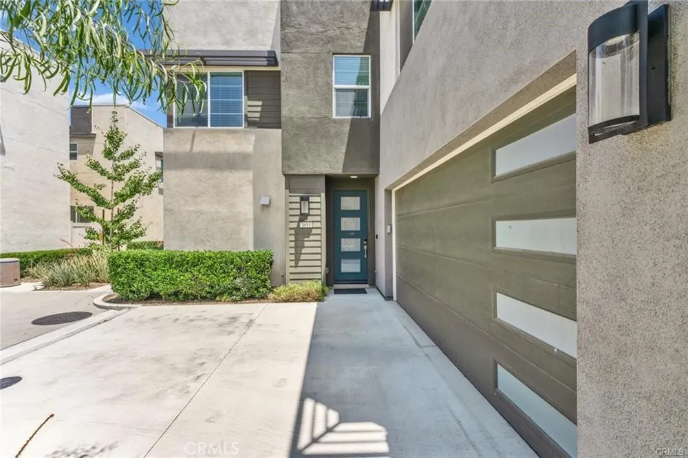 3691 S Nexa Paseo Ontario, CA 91761