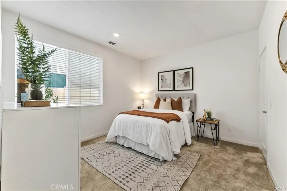 3691 S Nexa Paseo Ontario, CA 91761