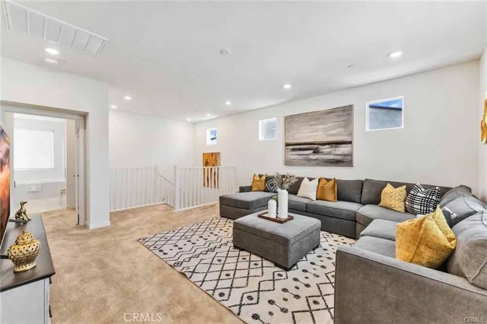 3691 S Nexa Paseo Ontario, CA 91761