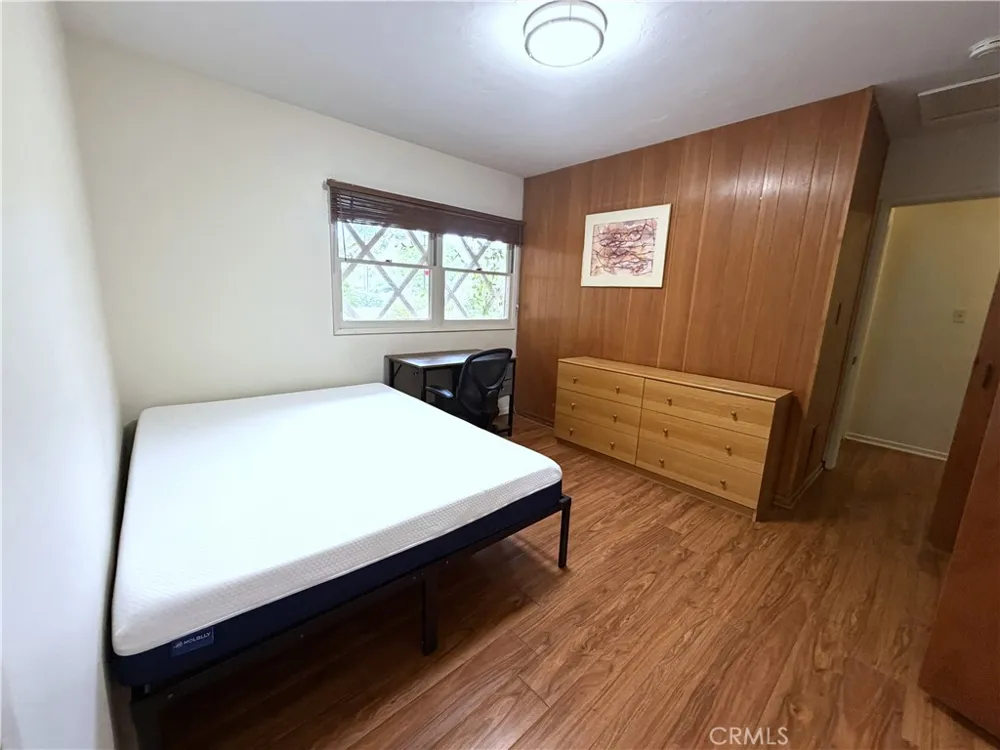 108 Barret Riverside, CA 92507