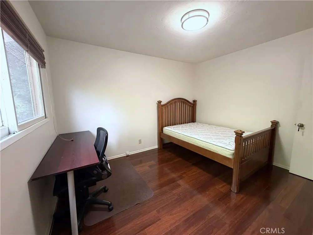 108 Barret Riverside, CA 92507