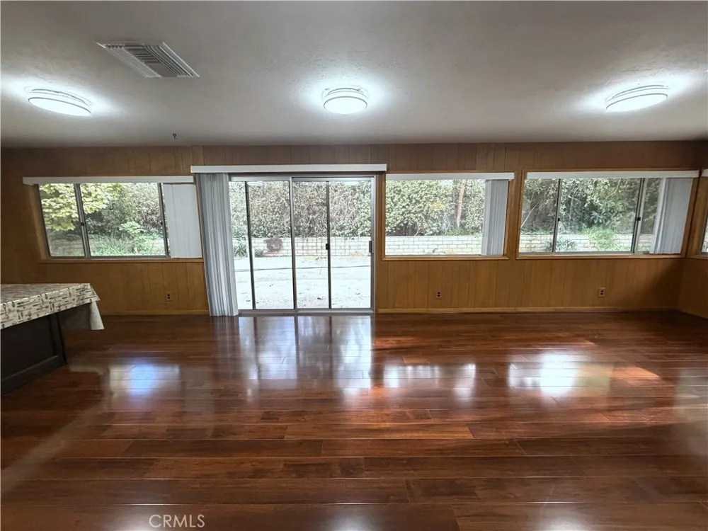108 Barret Riverside, CA 92507