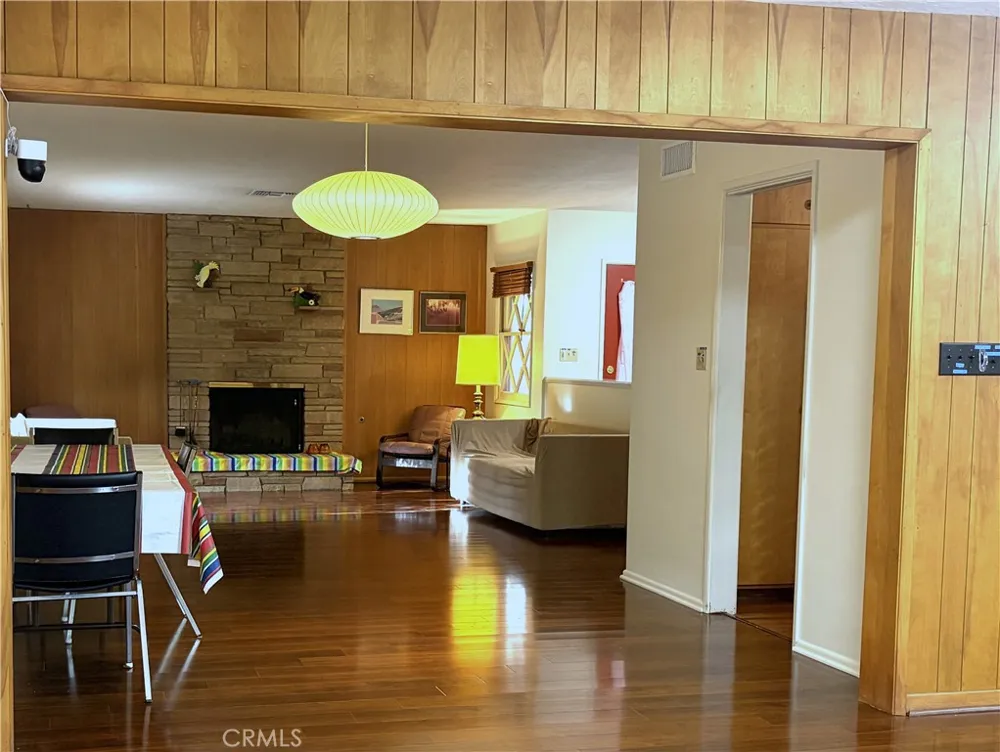 108 Barret Riverside, CA 92507