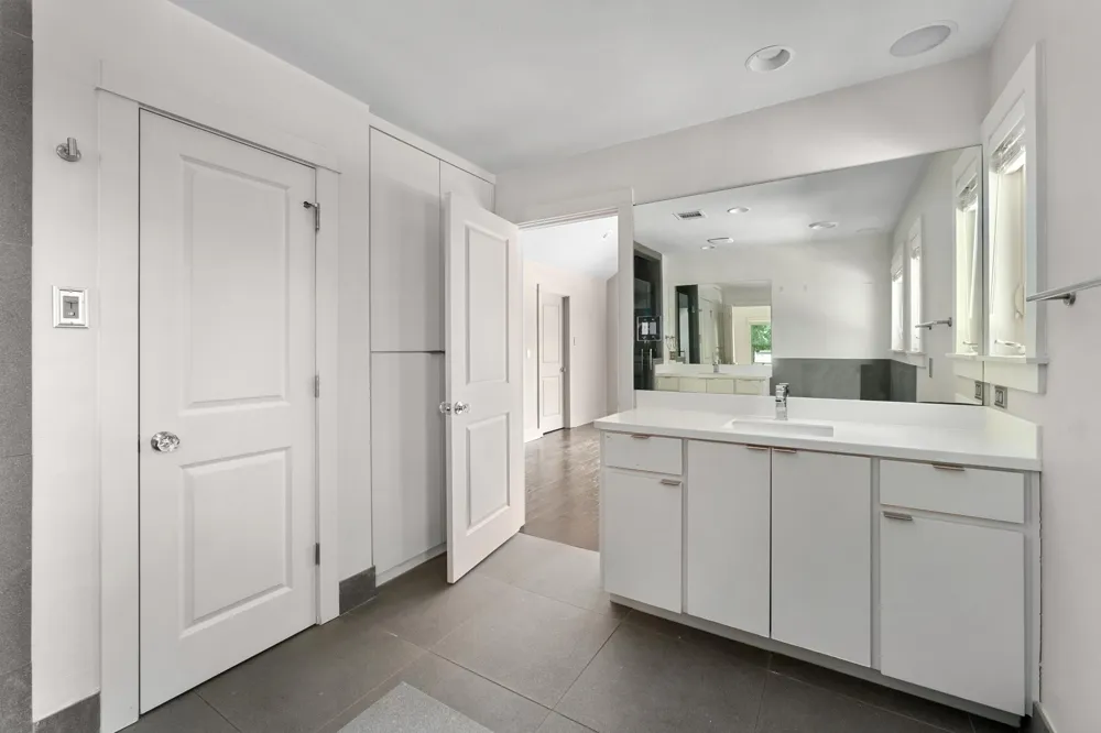 2802 Warren Street #A Austin, TX 78703