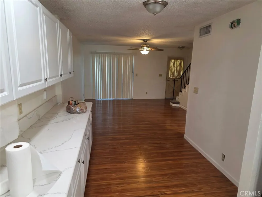 8174 Glengarry Green Buena Park, CA 90621