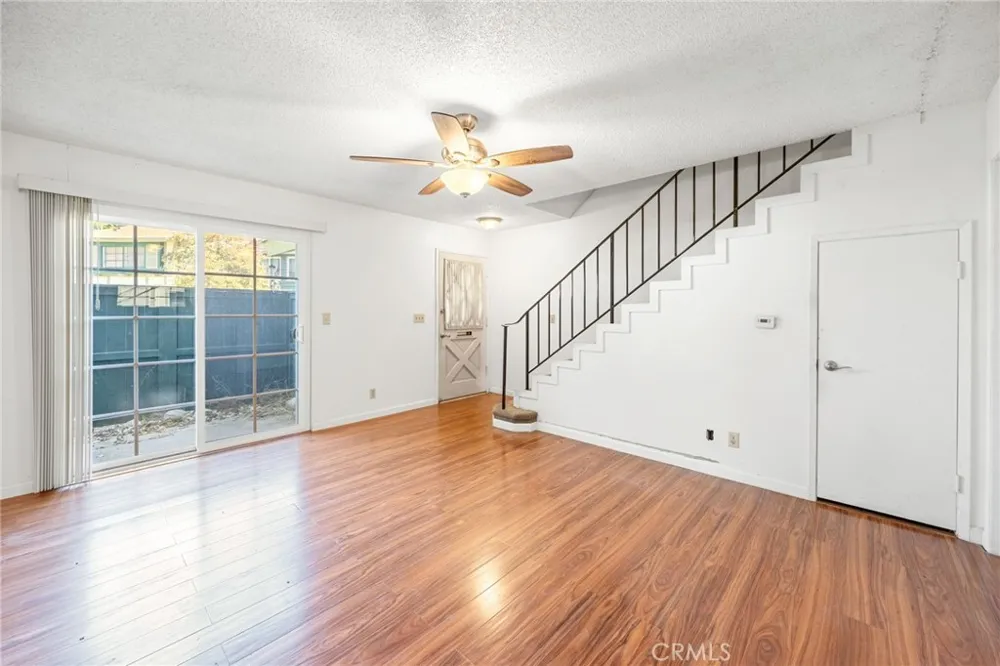 8174 Glengarry Green Buena Park, CA 90621