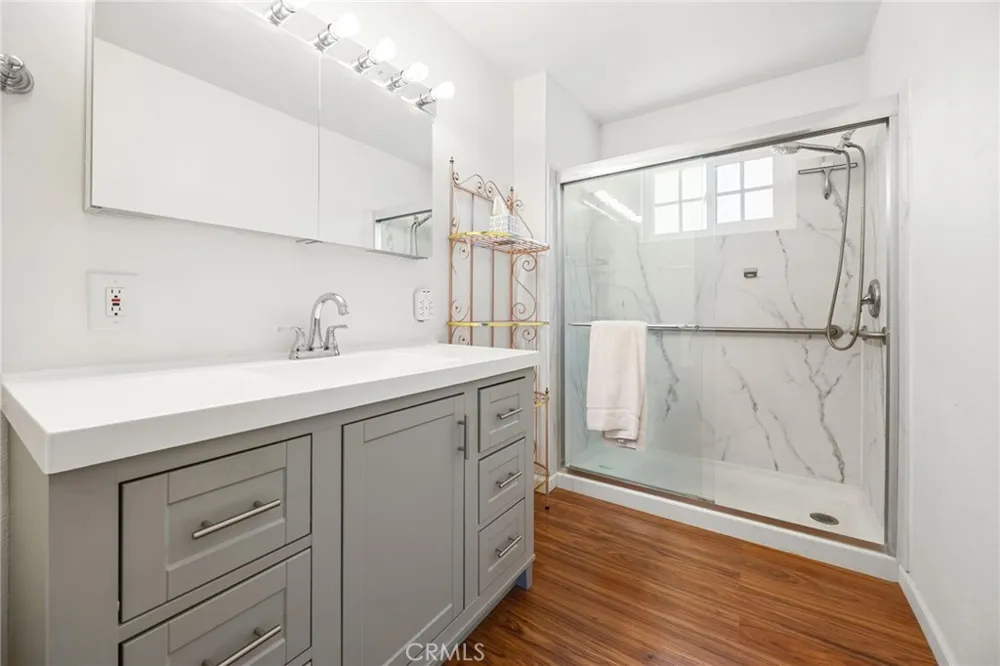 8174 Glengarry Green Buena Park, CA 90621