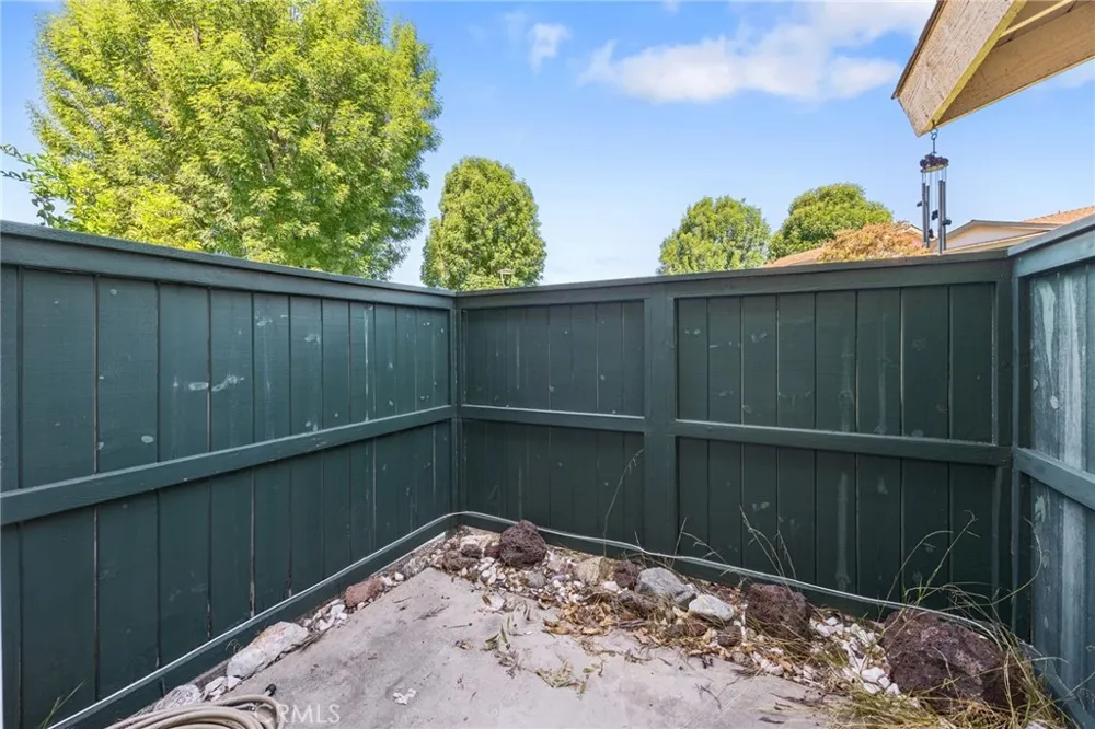 8174 Glengarry Green Buena Park, CA 90621