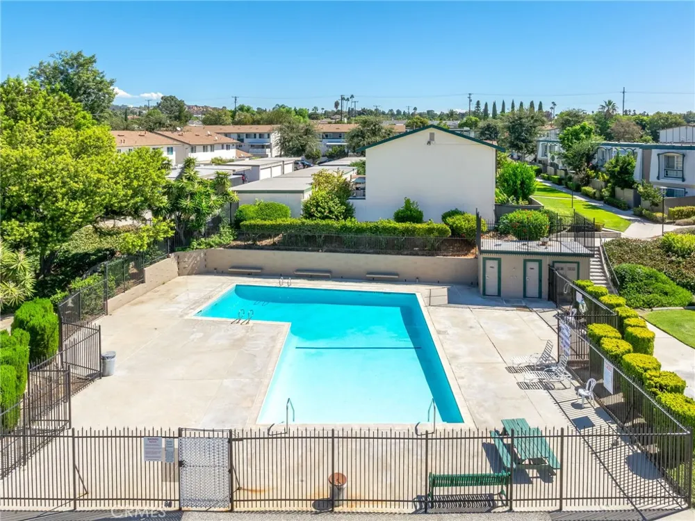 8174 Glengarry Green Buena Park, CA 90621