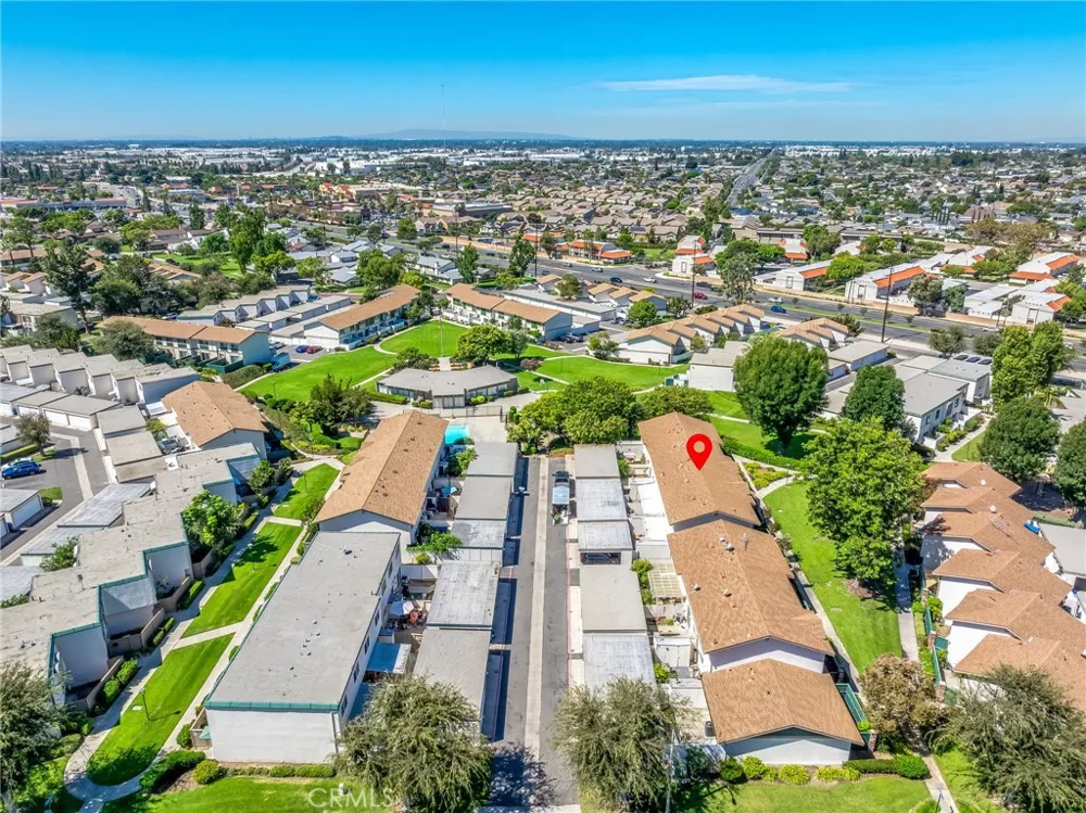 8174 Glengarry Green Buena Park, CA 90621