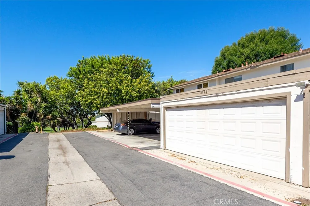 8174 Glengarry Green Buena Park, CA 90621