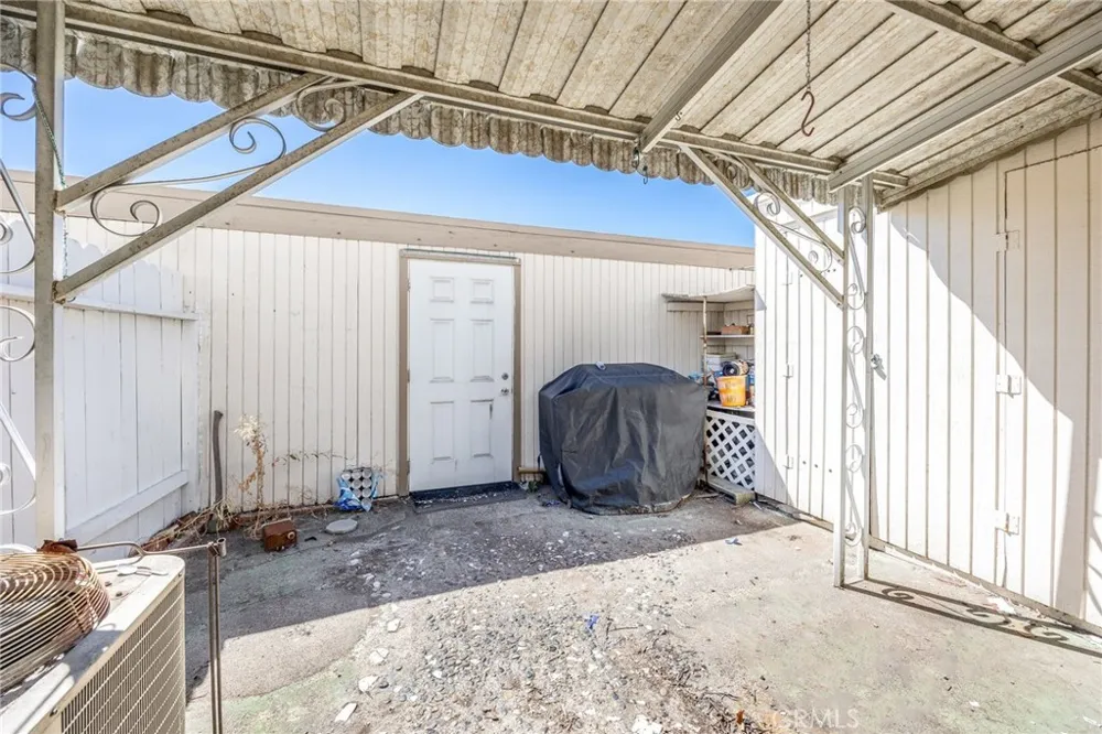 8174 Glengarry Green Buena Park, CA 90621