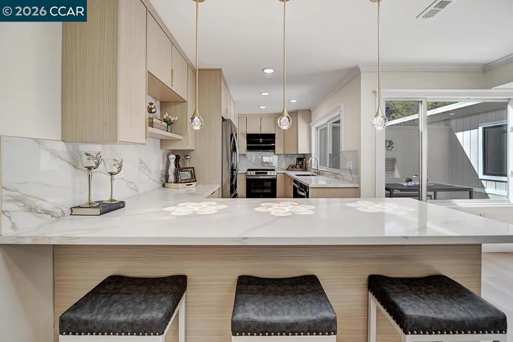 1221 Oakmont Dr #2 Walnut Creek, CA 94595