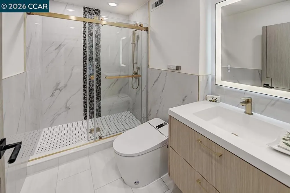 1221 Oakmont Dr #2 Walnut Creek, CA 94595