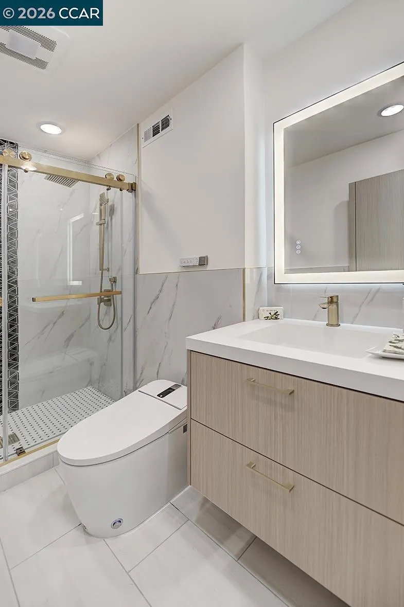 1221 Oakmont Dr #2 Walnut Creek, CA 94595