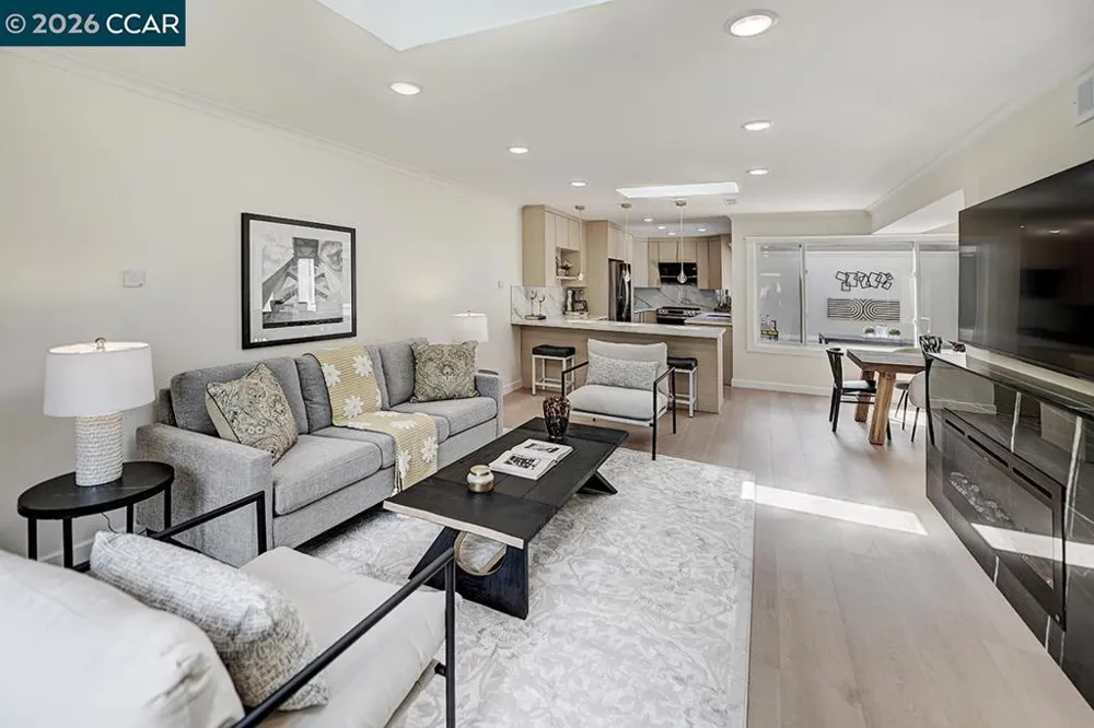 1221 Oakmont Dr #2 Walnut Creek, CA 94595