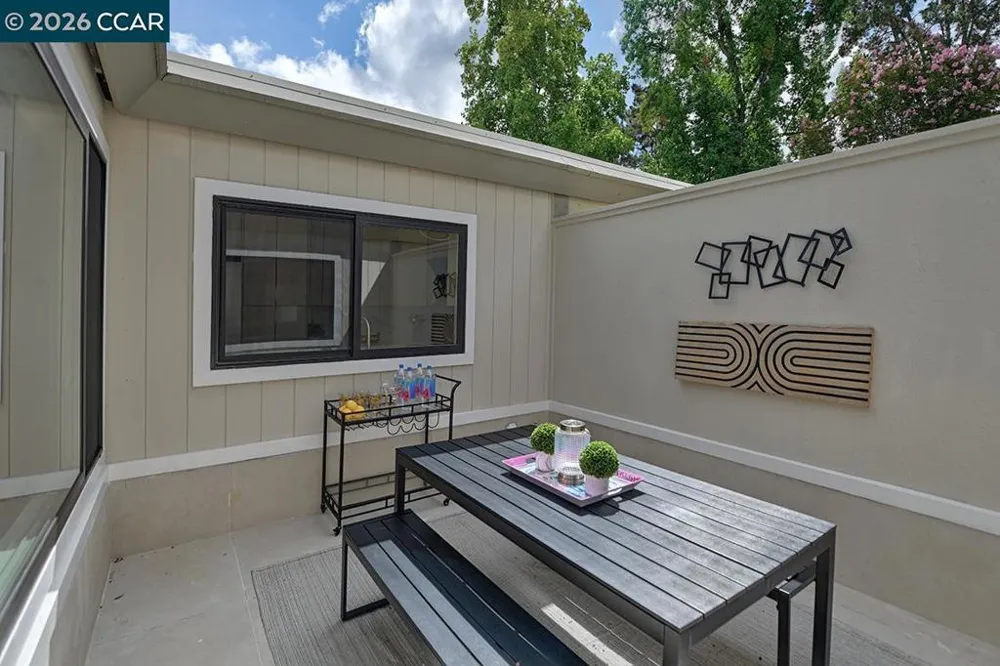 1221 Oakmont Dr #2 Walnut Creek, CA 94595
