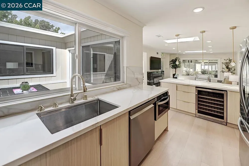 1221 Oakmont Dr #2 Walnut Creek, CA 94595
