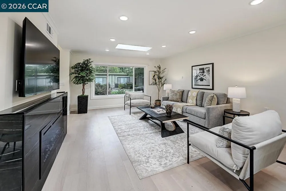 1221 Oakmont Dr #2 Walnut Creek, CA 94595