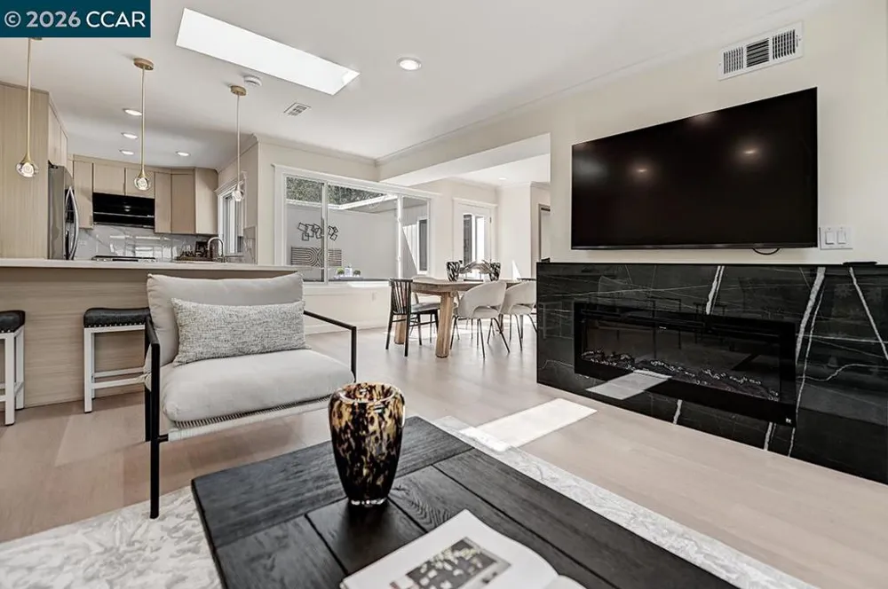 1221 Oakmont Dr #2 Walnut Creek, CA 94595