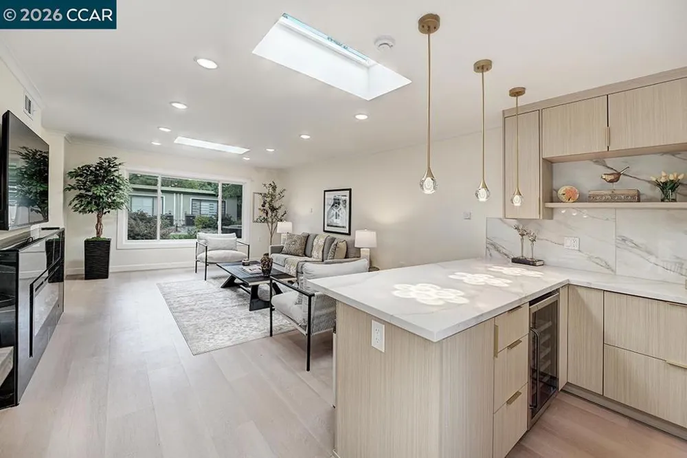 1221 Oakmont Dr #2 Walnut Creek, CA 94595