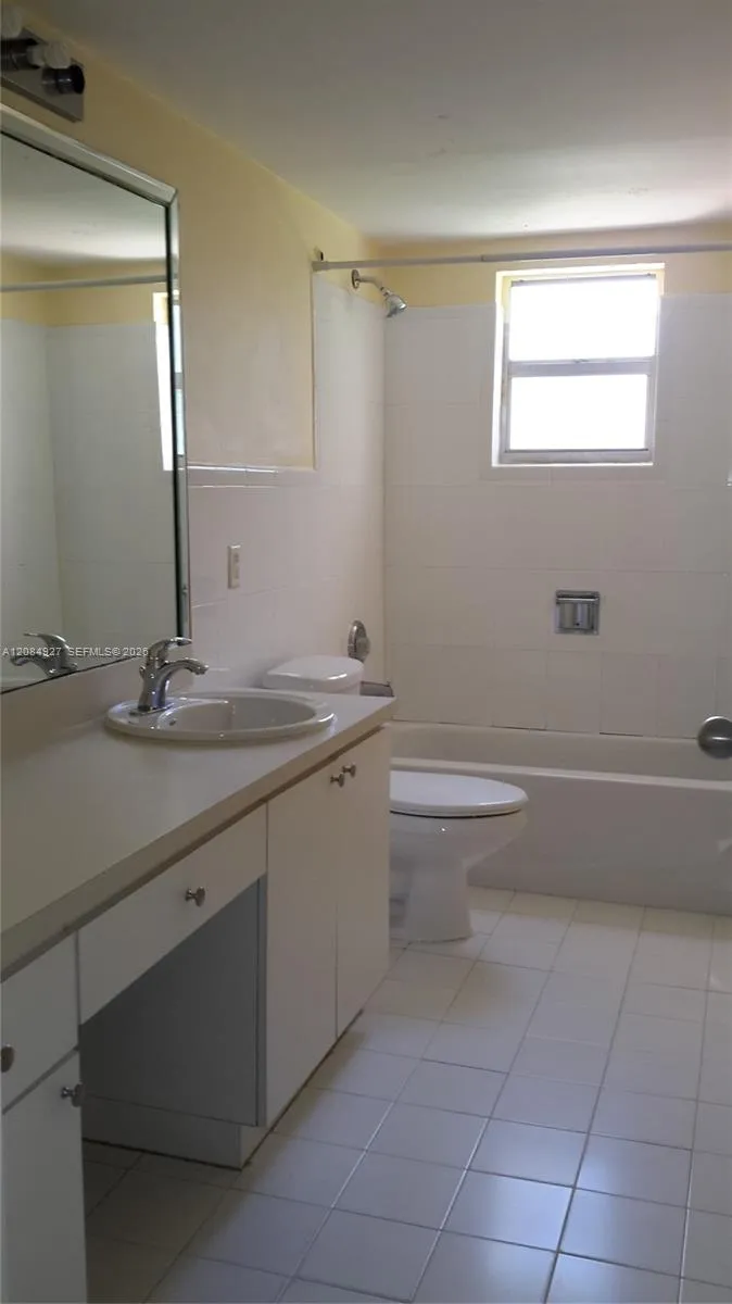 7400 Miami Lakes Dr #D101 Miami Lakes, FL 33014