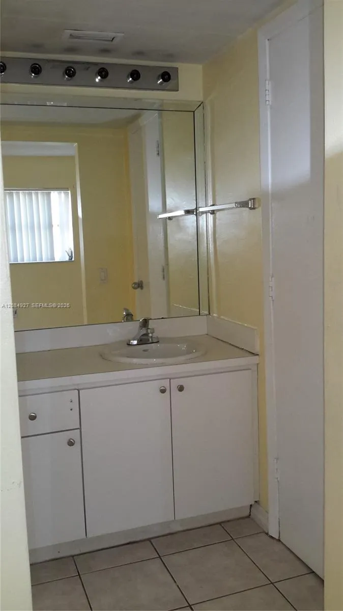 7400 Miami Lakes Dr #D101 Miami Lakes, FL 33014