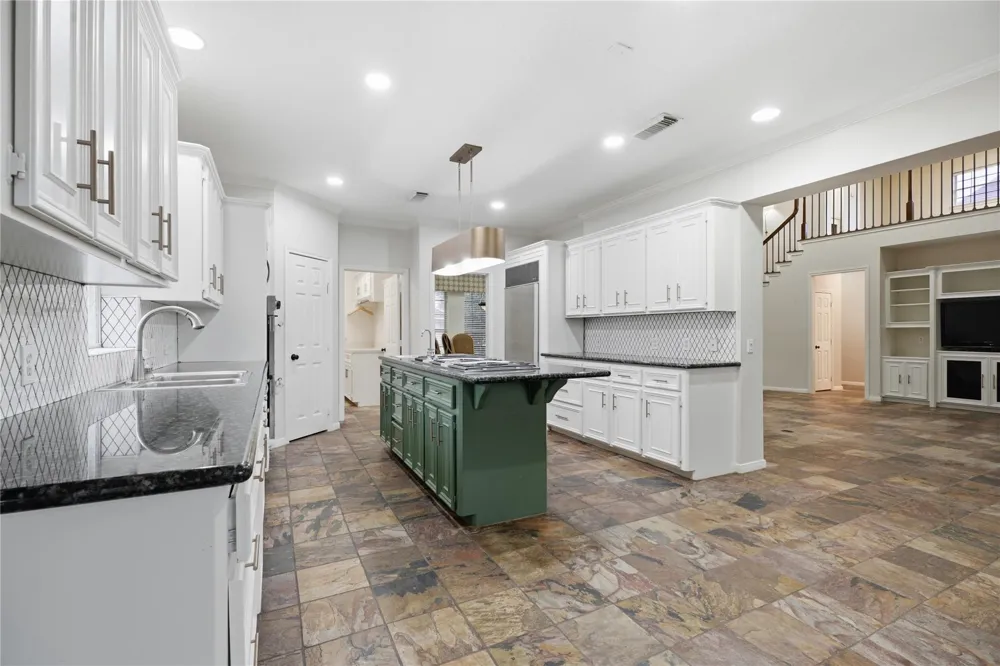 4815 Bayfair Street Pasadena, TX 77505