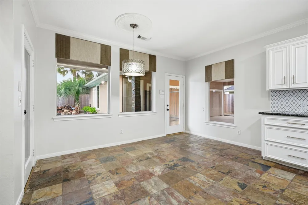 4815 Bayfair Street Pasadena, TX 77505