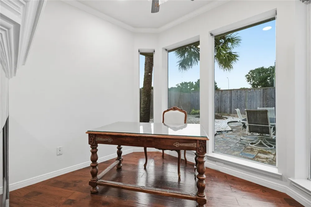 4815 Bayfair Street Pasadena, TX 77505