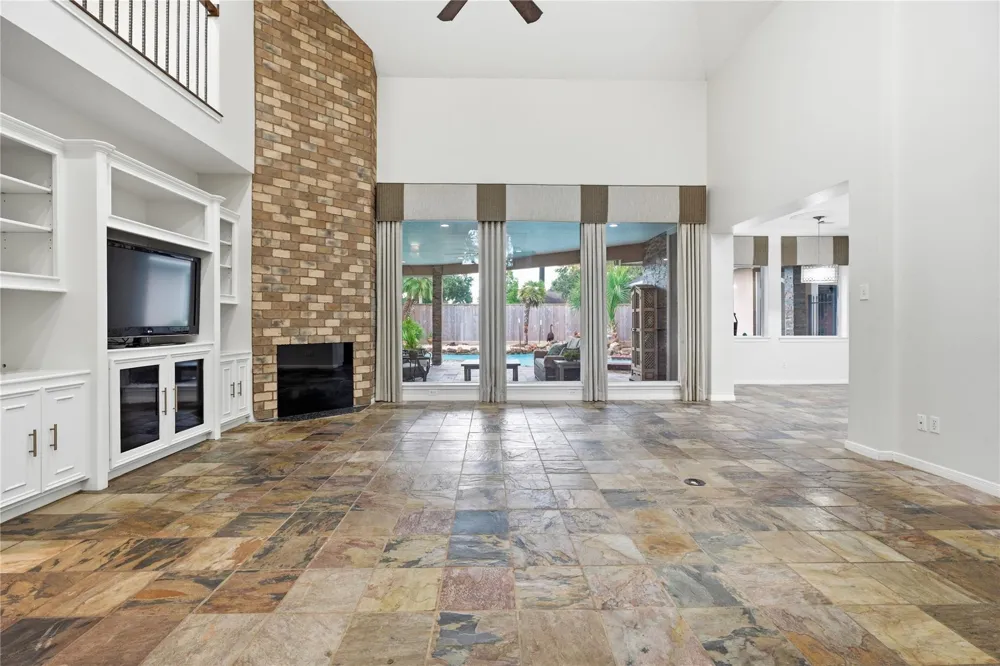 4815 Bayfair Street Pasadena, TX 77505