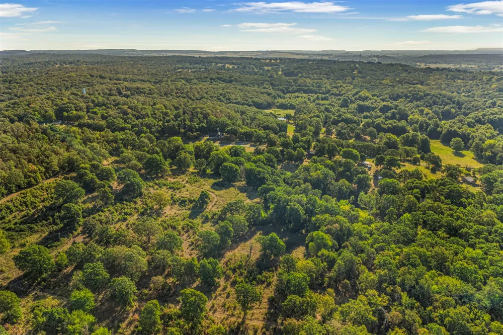 17600 S 4220 ROAD Claremore, OK 74017