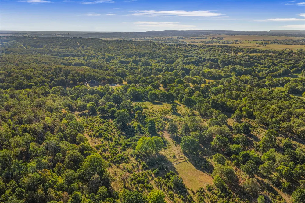 17600 S 4220 ROAD Claremore, OK 74017