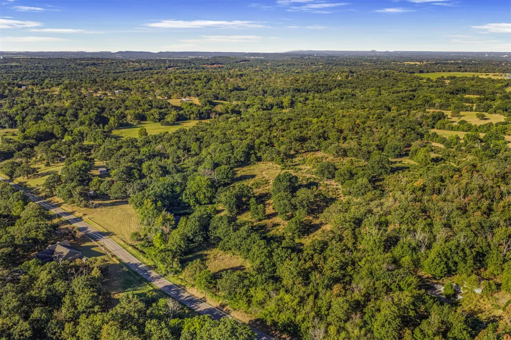 17600 S 4220 ROAD Claremore, OK 74017