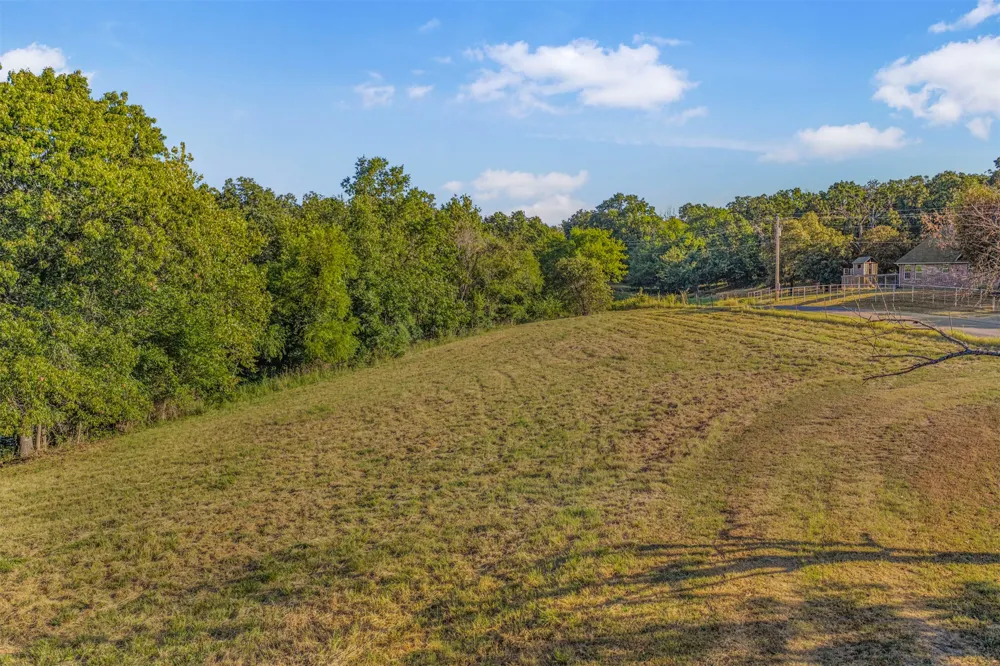 17600 S 4220 ROAD Claremore, OK 74017