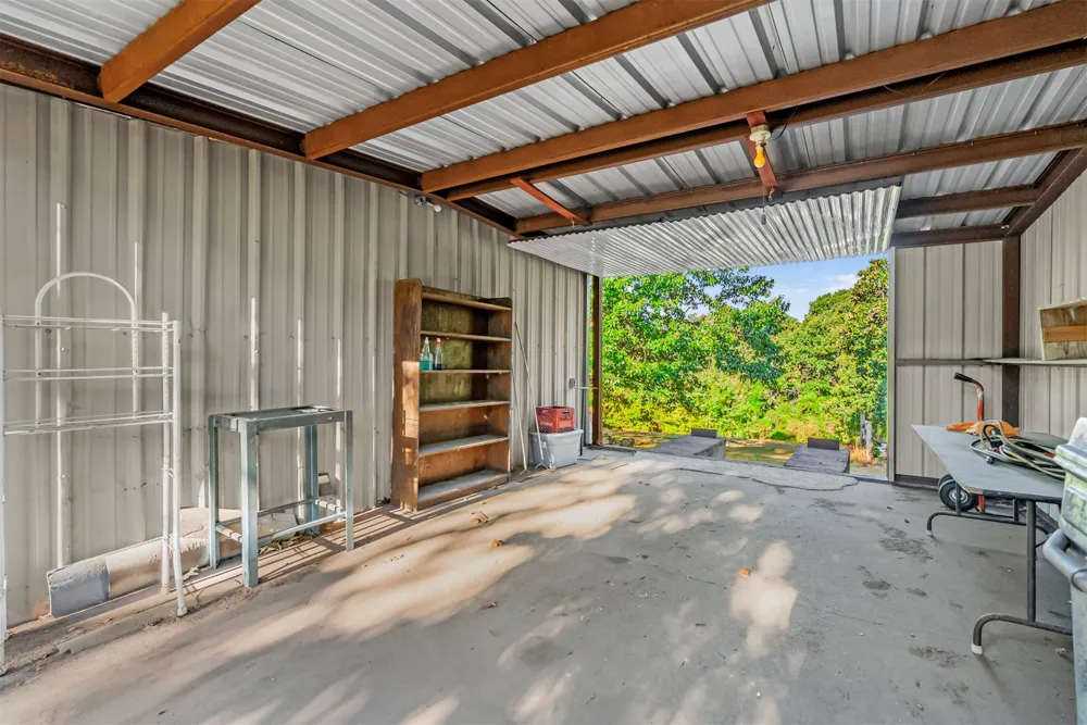 17600 S 4220 ROAD Claremore, OK 74017