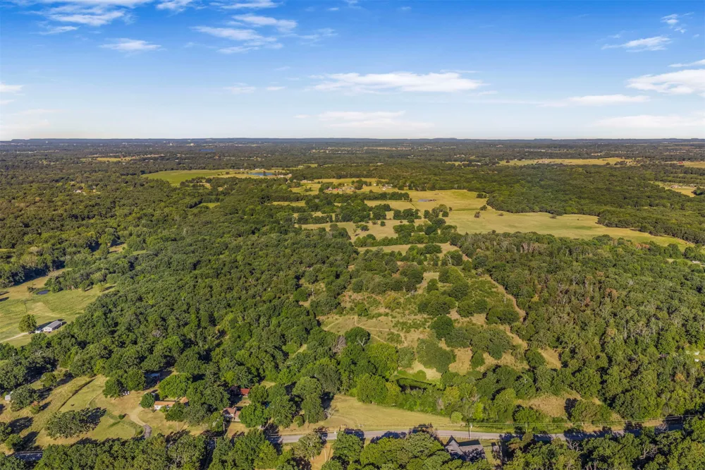 17600 S 4220 ROAD Claremore, OK 74017