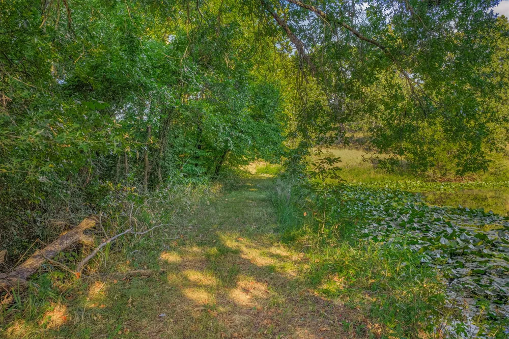 17600 S 4220 ROAD Claremore, OK 74017