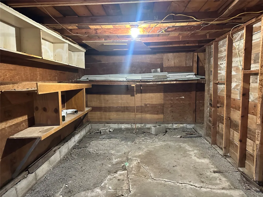 1123 E 9th Street Okmulgee, OK 74447