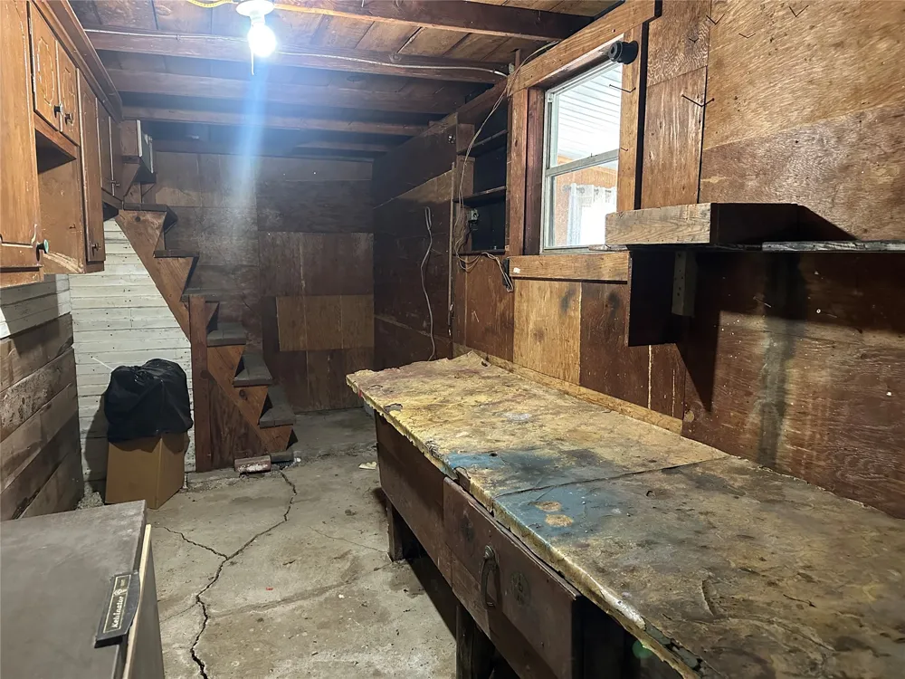 1123 E 9th Street Okmulgee, OK 74447