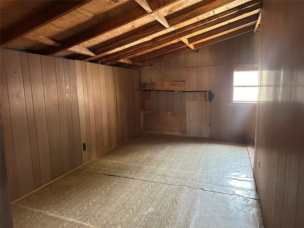 1123 E 9th Street Okmulgee, OK 74447
