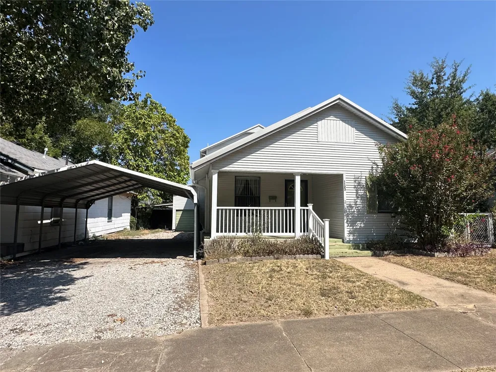 1123 E 9th Street Okmulgee, OK 74447