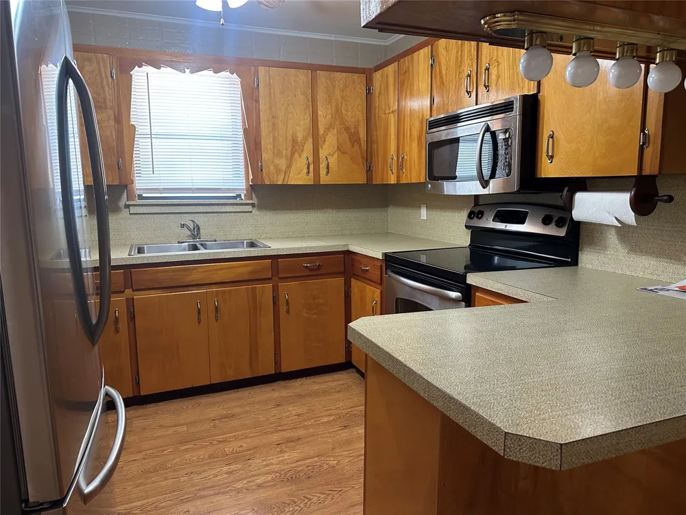 1123 E 9th Street Okmulgee, OK 74447