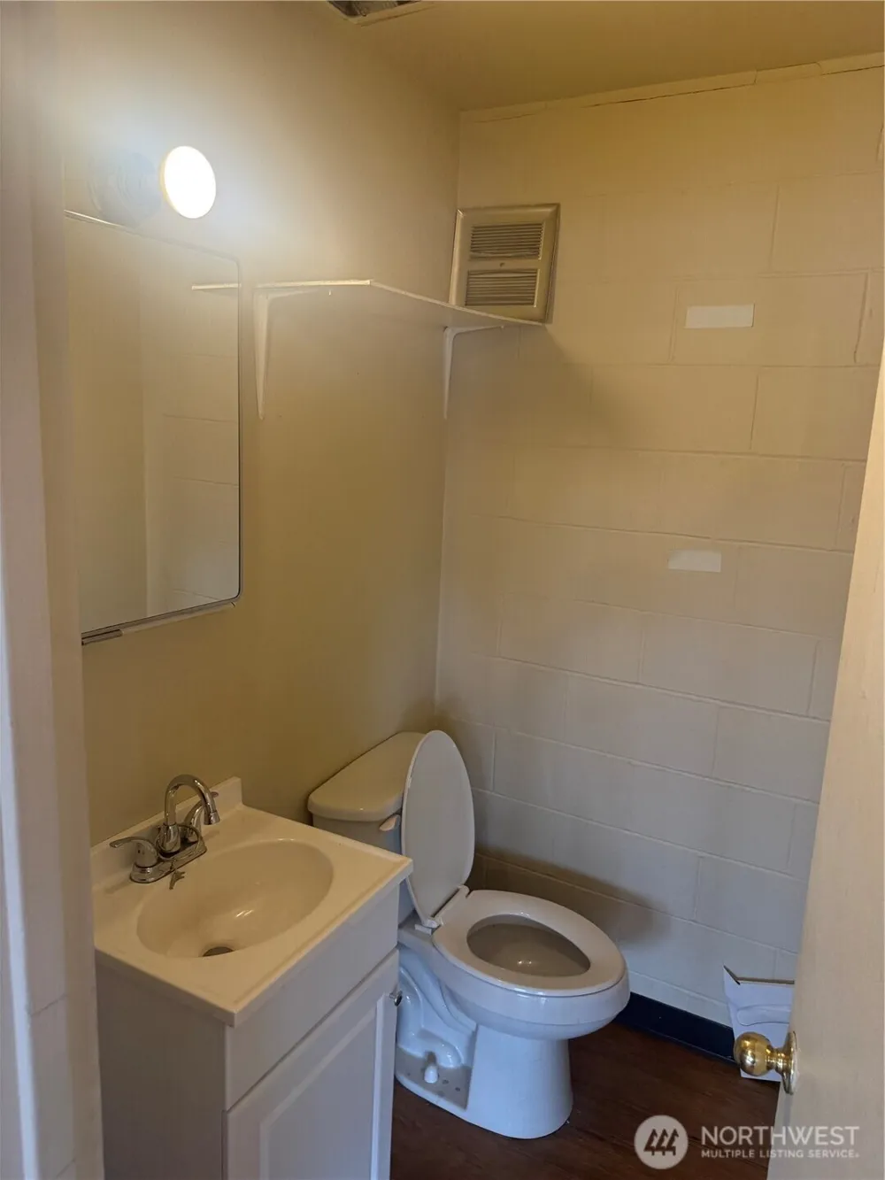 420 auburn Way Auburn, WA 98002