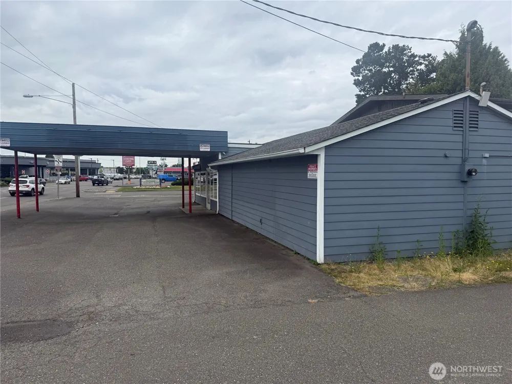 420 auburn Way Auburn, WA 98002