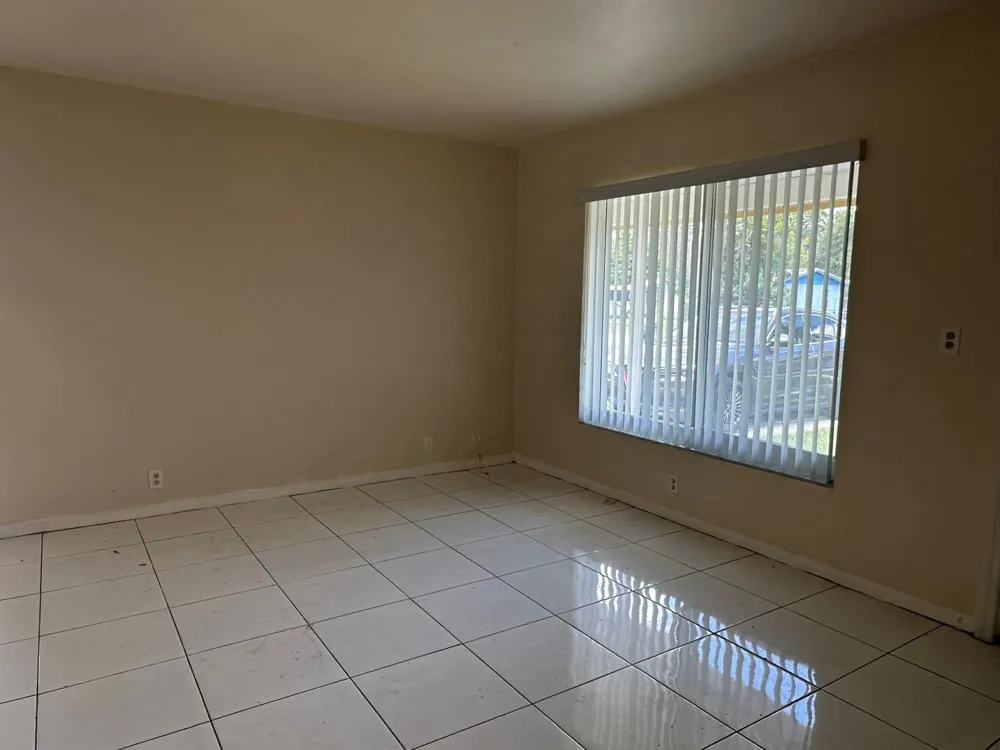 1316 NW 15th Place NW Fort Lauderdale, FL 33311