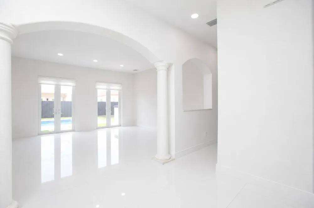 8833 NW 178TH STREET Hialeah, FL 33018