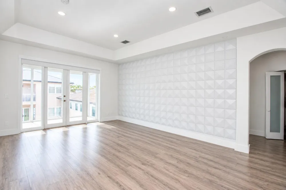 8833 NW 178TH STREET Hialeah, FL 33018