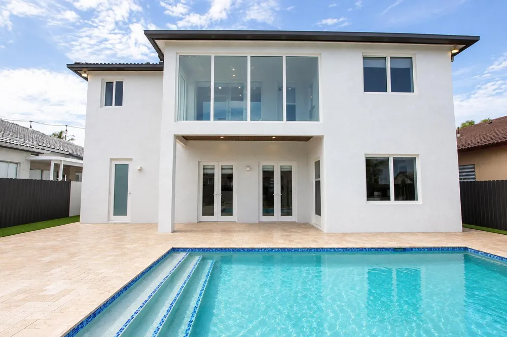 8833 NW 178TH STREET Hialeah, FL 33018