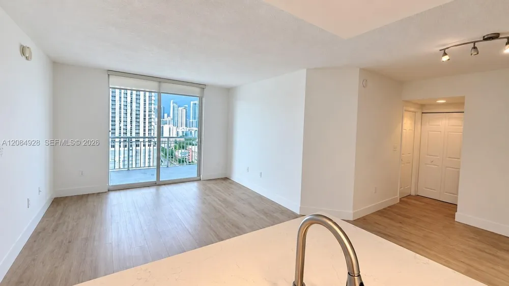 275 NE 18th St #1910 Miami, FL 33132